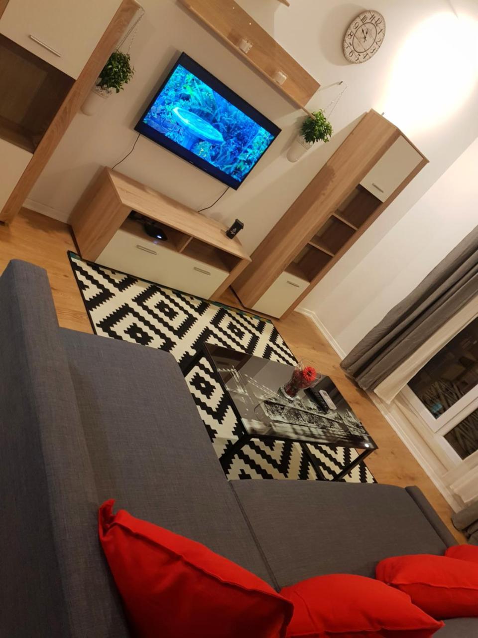 Modern Apartment With Pool In North Bucharest Cretuleasca Exterior photo